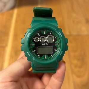 CLOSET CLEARANCE Mens Green Digital Watch